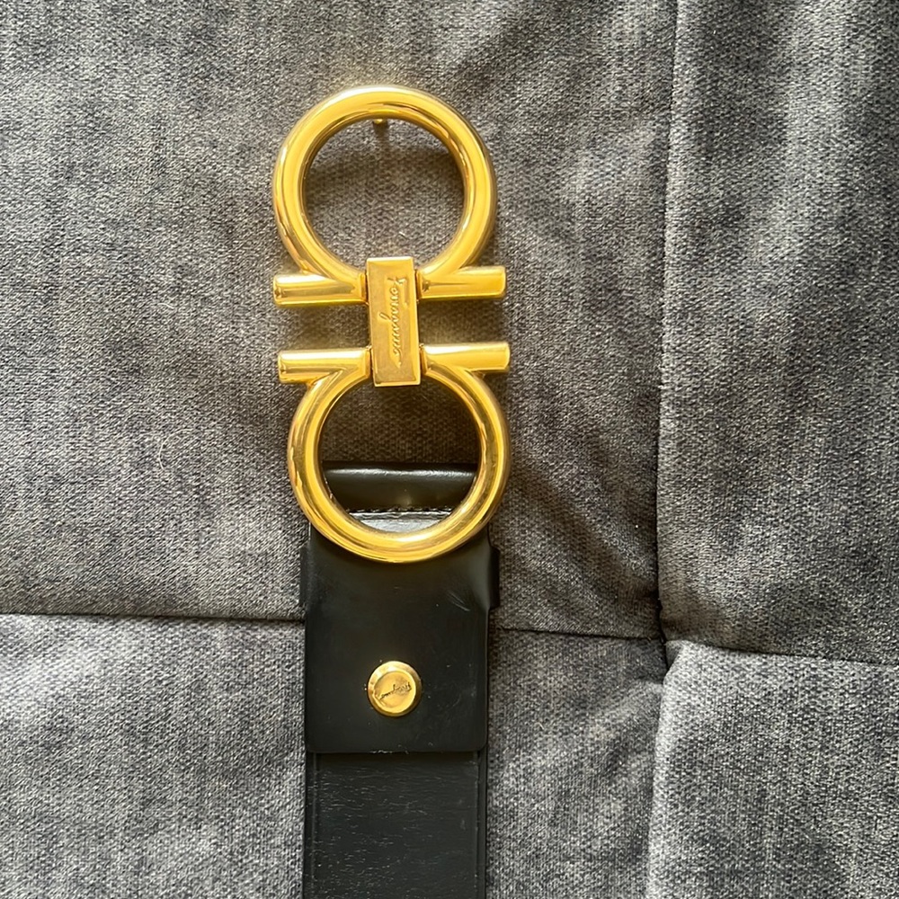 Salvatore Ferragamo gold men’s belt